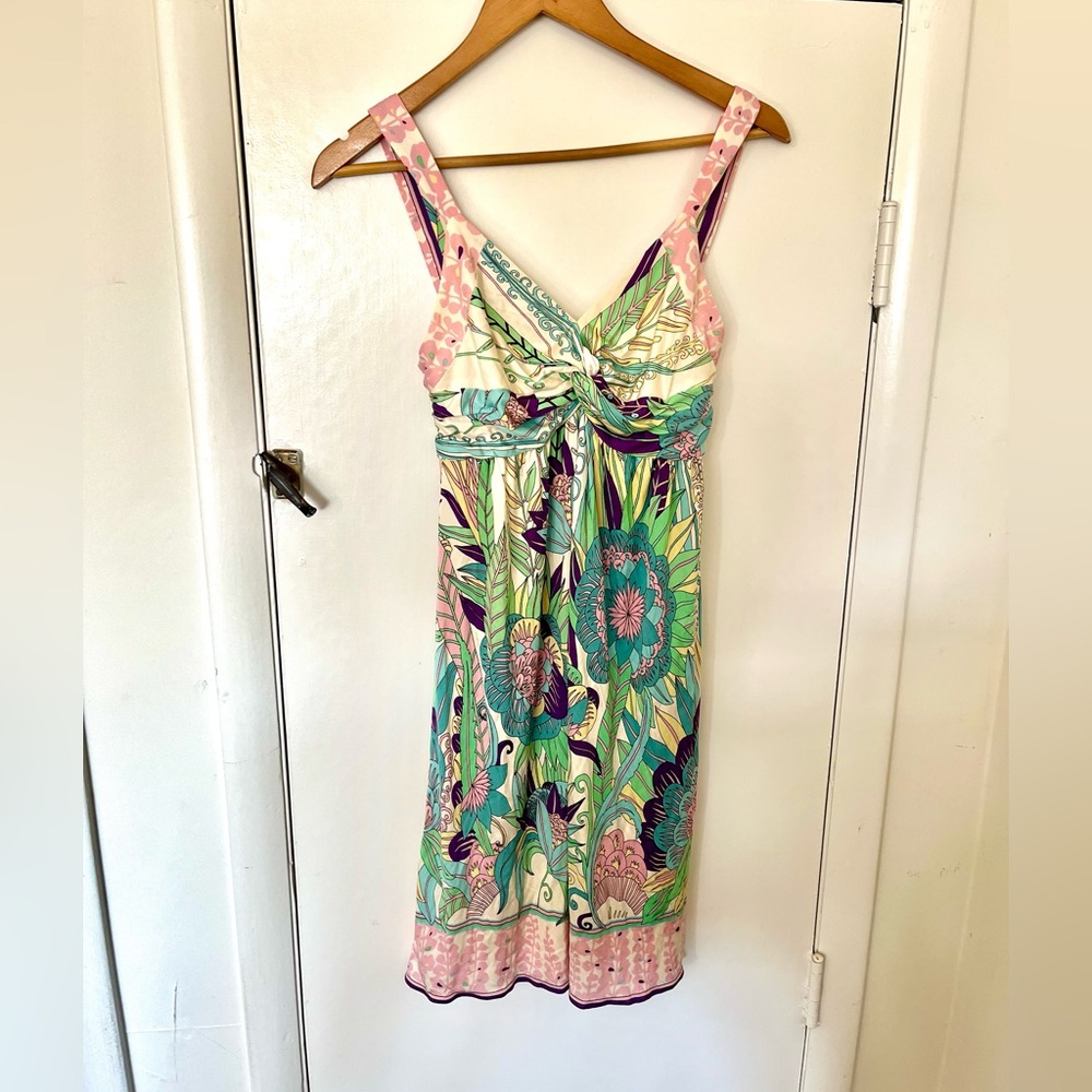 Gorgeous 100% silk Elie Tahari dress